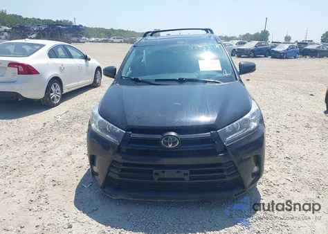 2018 Toyota Highlander Se z USA, uszkodzony, nr VIN 5TDJZRFH2JS810563